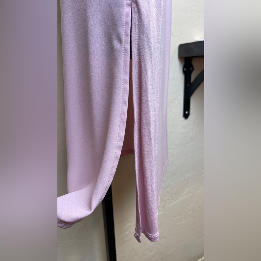 Lavender‎ Express Sleeveless Blouse - Picture 6 of 8